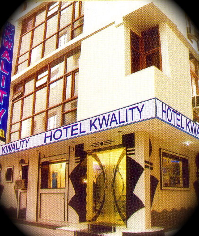 Hotel Kwality Нью-Дели Экстерьер фото