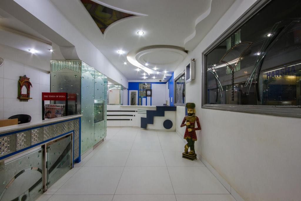 Hotel Kwality Нью-Дели Экстерьер фото